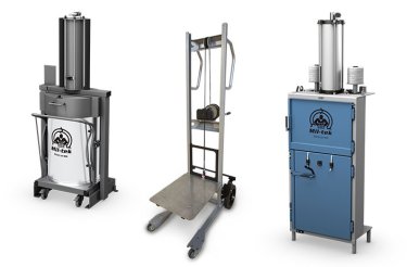 een compactor een heftrolley en een balenpers